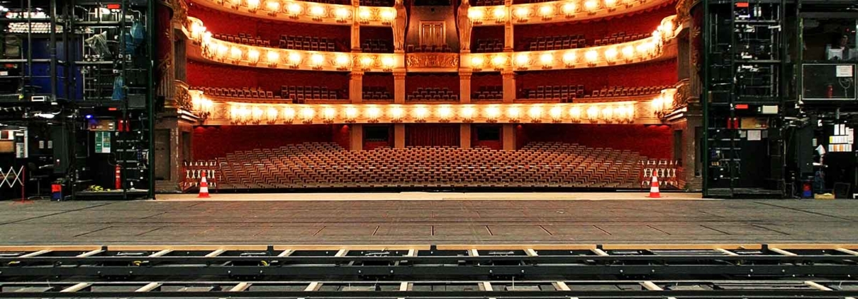 Radio data transmission in stage technology: Bavarian State Opera